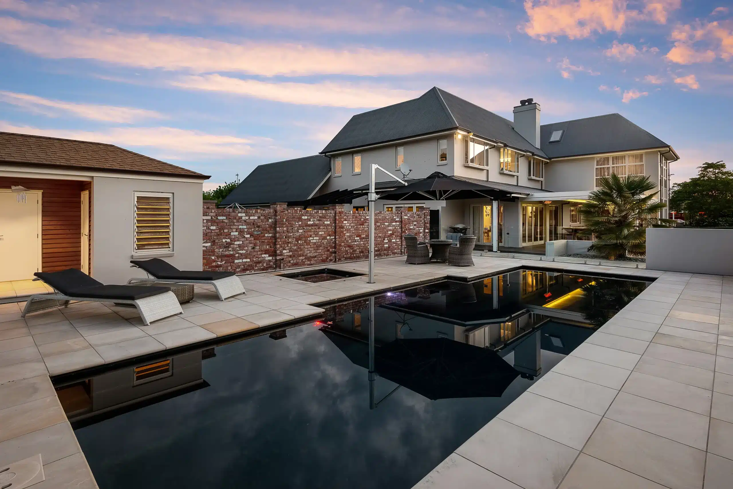 2. Lagoon Pools - Ebony Blue - Elegance - 12m_BB